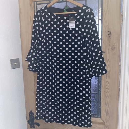Bnwt size black white - black,