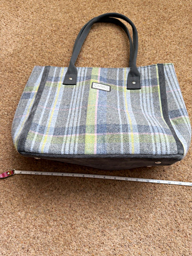 Earth squared tweed - squared,