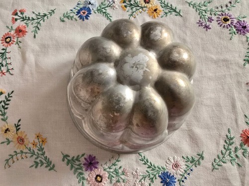 Metal cake jelly mold - metal,