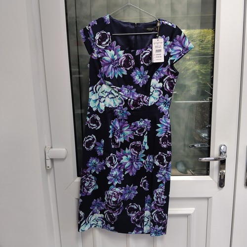 Bnwt precis petite - bnwt,