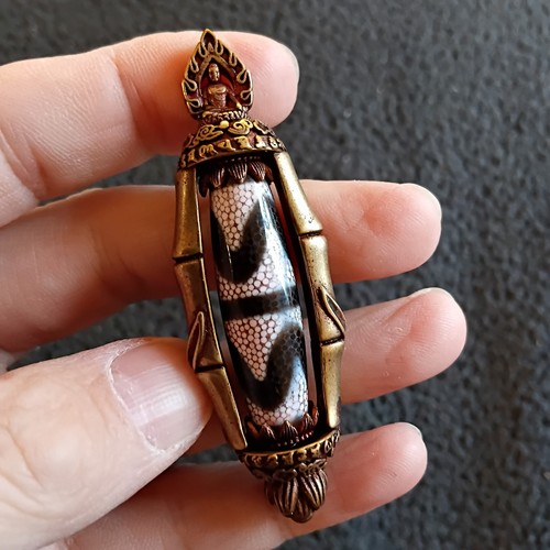 Tibetan agate pre 1800s tiger - 1800s,