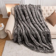Luxury Faux Fur Throw Blanket Long Fluff Fuzzy Super Thick Grey 150*130 cm