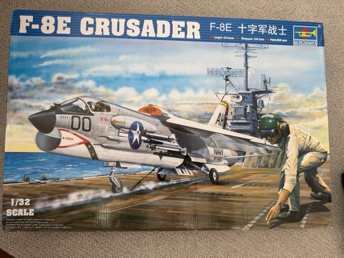 Trumpeter vought f 8e - trumpeter,