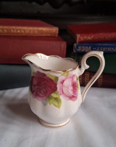 Vintage royal albert old - vintage,
