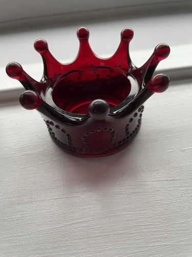Gothic style royal red gold - royal,