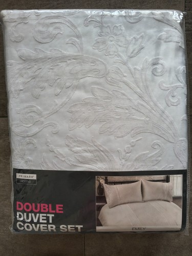 New white double duvet - -,