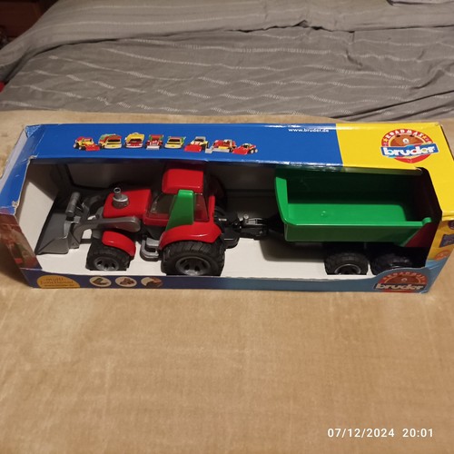 Bruder tractor and trailer - tractor,