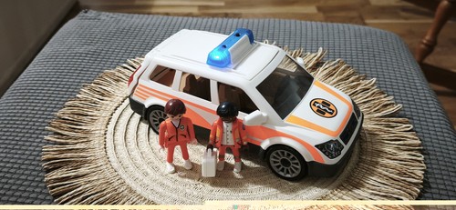 Playmobil emergency car with - ,