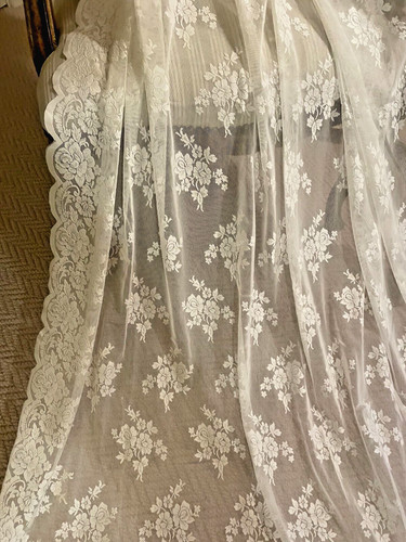 Stunning x72 laura - stunning, 52"x72”ex