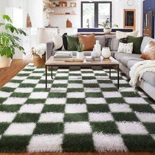 Large Checkered Rug 150×210cm