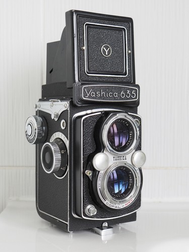 Yashica 635 tlr camera - 635,