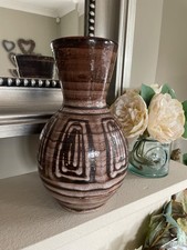 Lovely vintage Cinque ports The Monastery Rye pottery vase