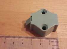 1 Snap On / Lock Plastic Flaps