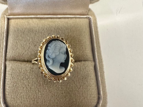 9ct yellow gold carved black - gold,