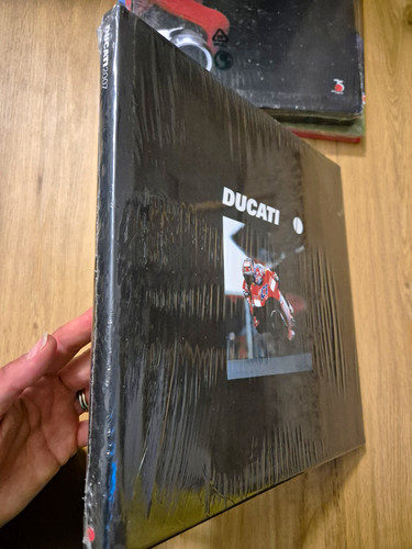 Ducati 2007 yearbook - ducati,