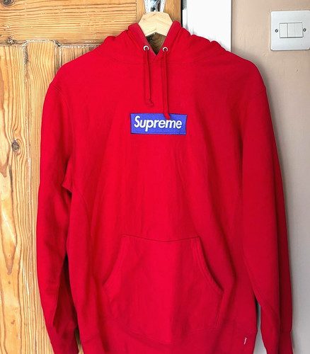 Authentic supreme fw17 red - authentic, box