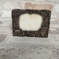Charming Little Photo Frame by SILVER SCENES. A Rose Garden in intricate detail.