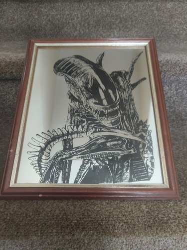 Stunning aliens mirror - stunning,