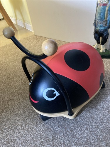 Cute beehive ladybird bug - beehive,