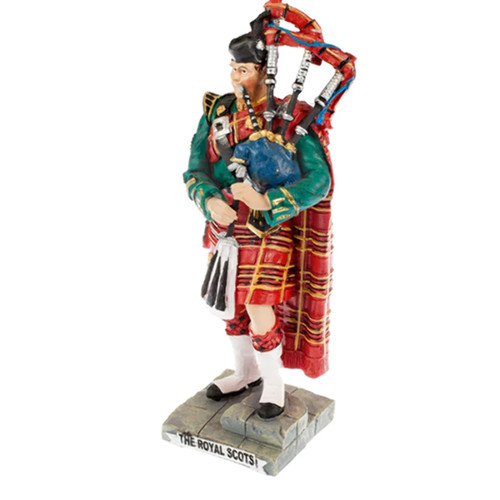 Royal scots piper sculpture - scots,