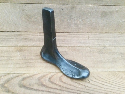 Vintage cast iron cobblers - iron,