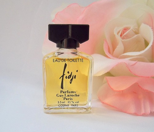 Fidji guy larouche - ,