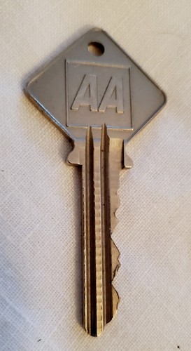 Pair vintage yale - yale, and