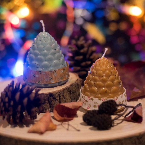 Pinecone candles hidden - -,