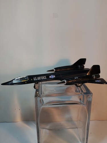Lockheed blackbird us - lockheed, sr-71