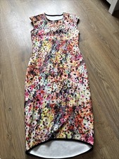 Definitions Size 8 Dress Fitted Below Knee Length Flowery