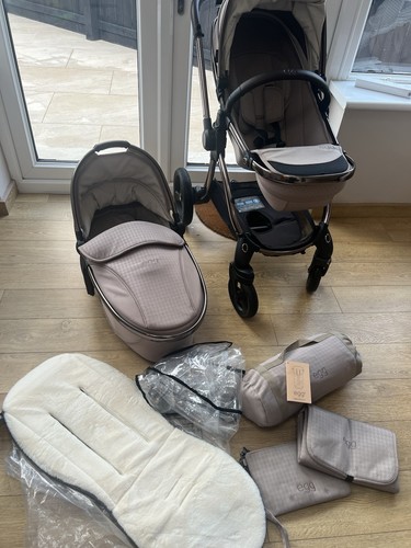 Egg pram bundle colour - 3,