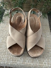 Clarks Women's Natural Nubuck