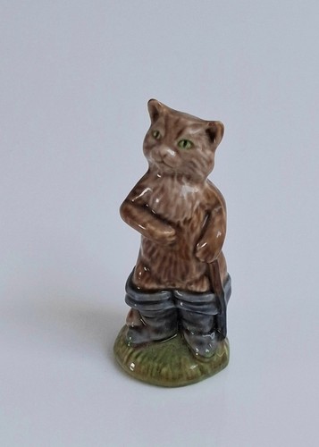 Lovely rare large wade - large,