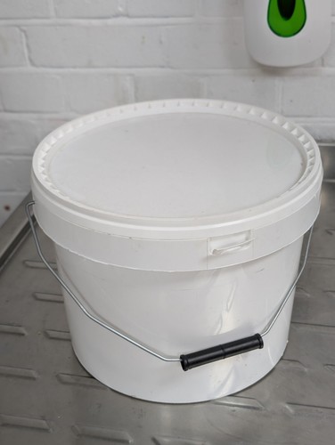 White honey bucket plastic - honey, bucket,