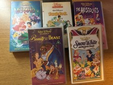 5 Walt Disney Animated VHS