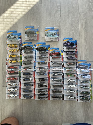 Hot wheels bundle ferrari - hot,