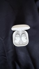 Samsung Galaxy Buds Live Bluetooth Earbuds - Mystic White (SM-R180NZWAXAR)