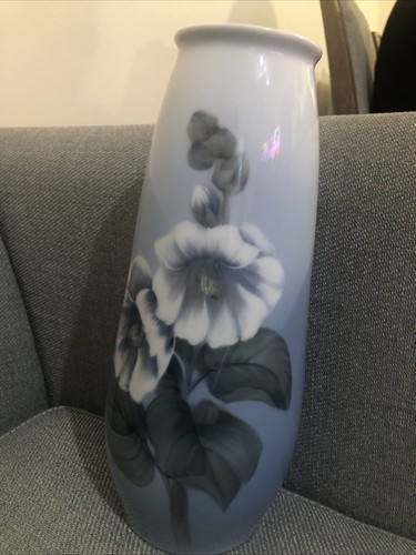 Royal copenhagen vase with - vase,