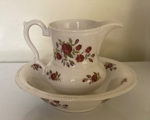 Lorn nelson pottery jug - lorn, and