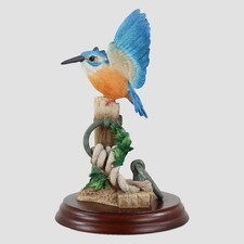 Kingfisher On Post Border Fine