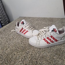 adidas Grand Court Minnie