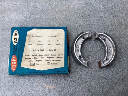 Brake shoes shape - shoes, hub