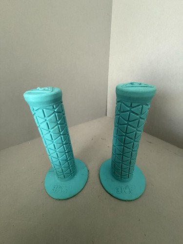 Bubble font grips - a'me,