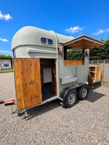 Sinclair horse box - sinclair,