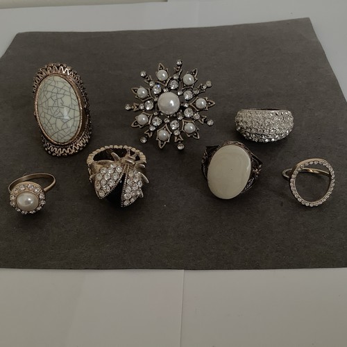 Bundle costume rings - of,
