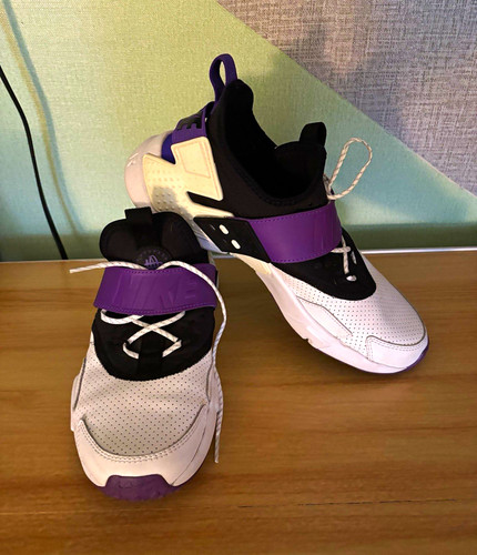 Nike mens size huarache - size,