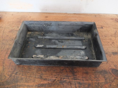 Land rover battery tray - land,