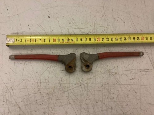 Pair handlebar levers - of,