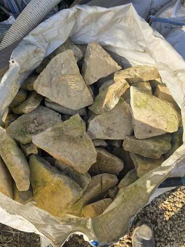 Cotswold stone walling - cotswold, stone,