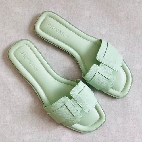 New primark pale green flat - green,